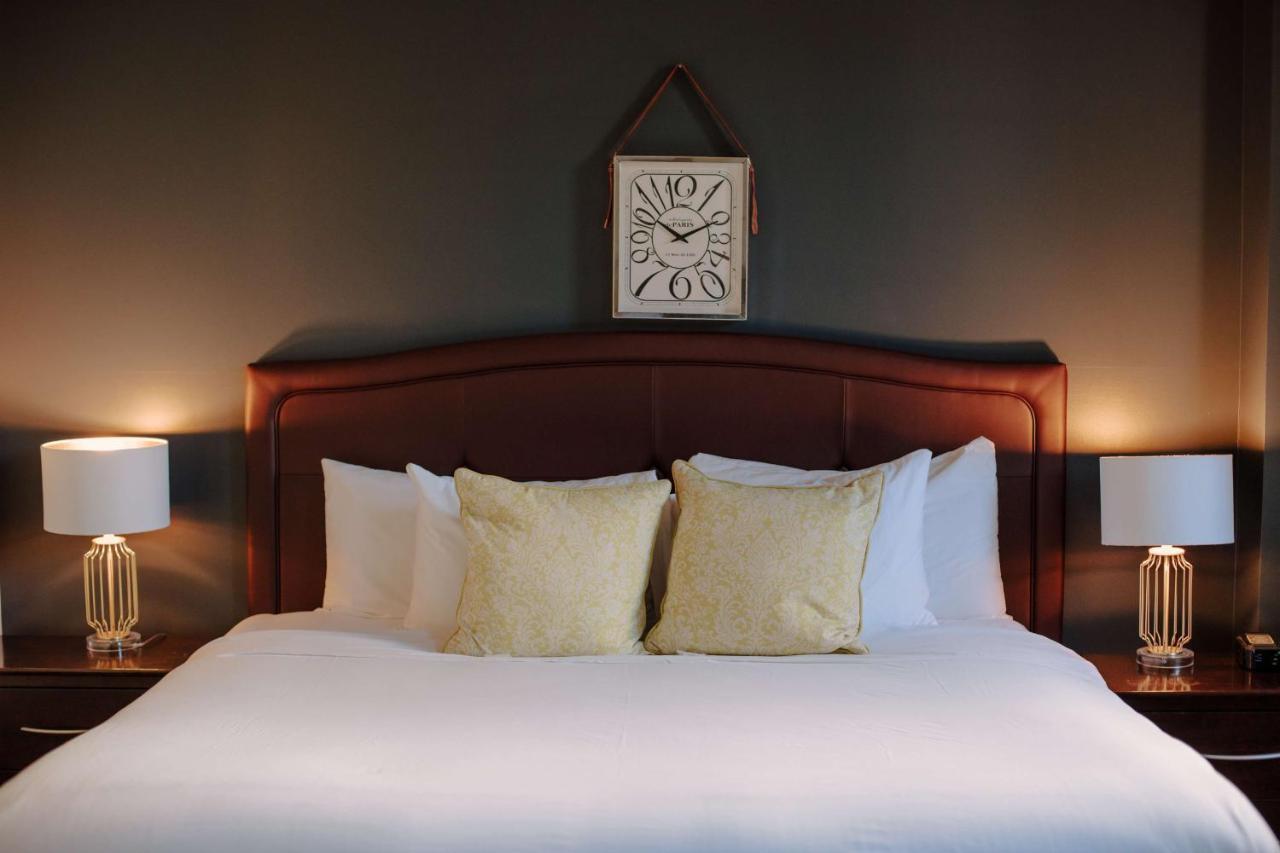 Mercer Hotel Downtown; BW Premier Collection ستراتفورد المظهر الخارجي الصورة
