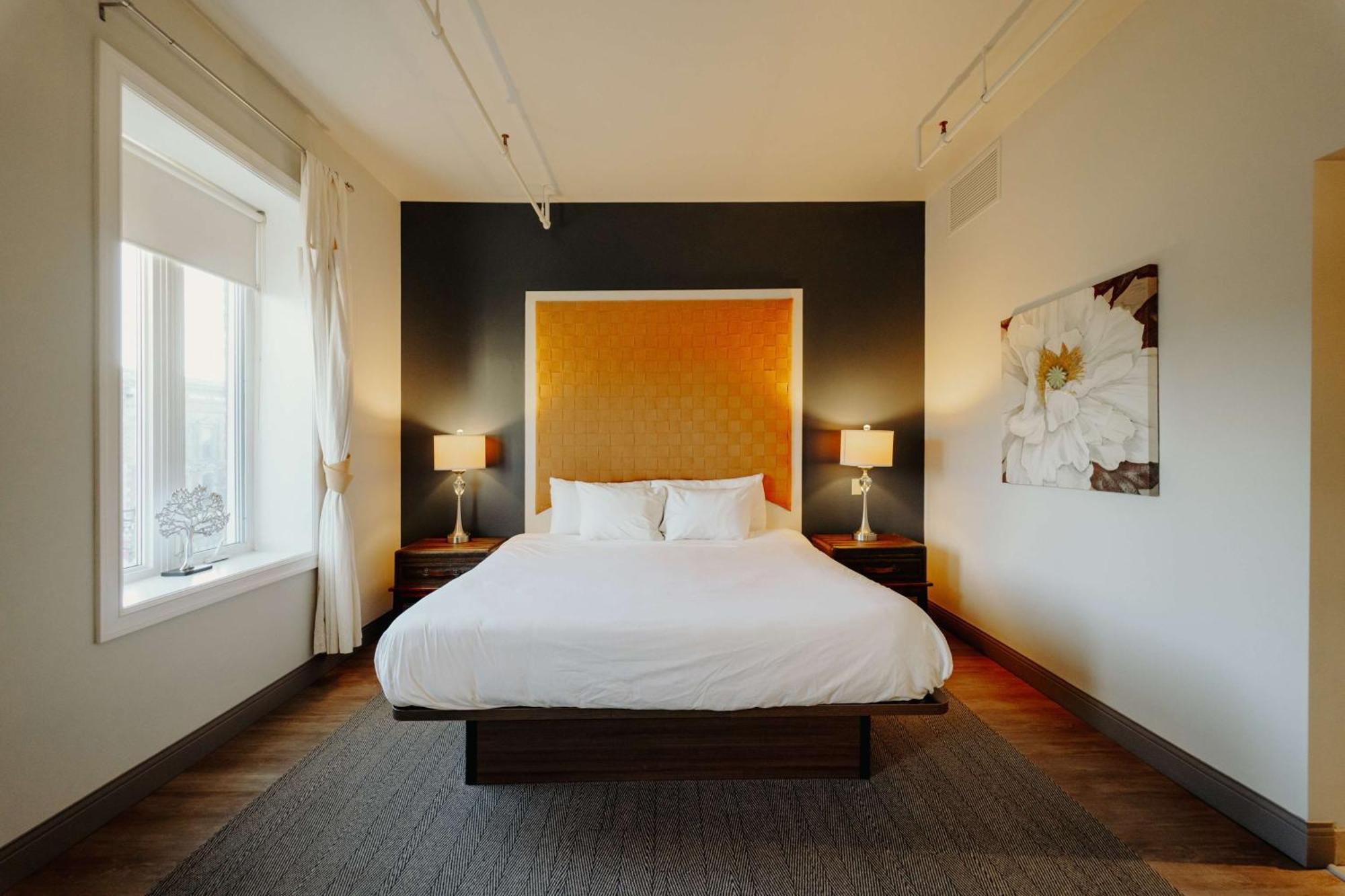 Mercer Hotel Downtown; BW Premier Collection ستراتفورد المظهر الخارجي الصورة